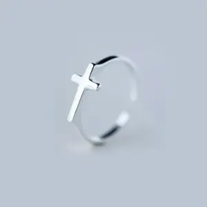 925 Silber Kreuz Ring Damen – Verstellbar & Elegant