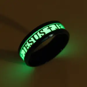 Leuchtender Jesus Ring Edelstahl – Glow in the Dark