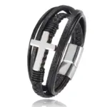 Schwarzes Lederarmband mit silberfarbenem Kreuz und Verschluss