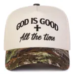God Is Good Cap mit Camouflageschirm und beiger Vorderseite