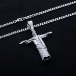 Jesus Christus Moissanit Anhänger aus 925 Sterling Silber – Detail