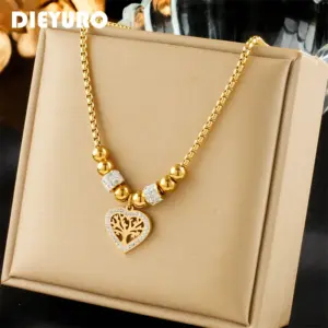 Lebensbaum Kette Damen mit herzförmigem Anhänger in Goldoptik