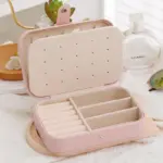 Rosa Reise-Schmuckbox mit Fächern