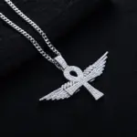 Moissanit Engelsflügel-Kreuz aus 925 Sterling Silber für Herren