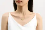 Herzanhänger mit Moissanit im Detail