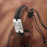 Jesus Armband Herren aus Kunstleder und PU – Produktansicht