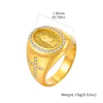 PRJEWEL Modell PJ-RC-959G – ovaler Ring mit betenden Händen und seitlichem Kreuz aus hellen Ziersteinen