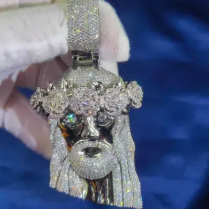 Iced Out Jesus-Kopf Anhänger – Hauptansicht