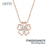 OIYIY roségoldfarbene Herzblütenkette mit drei hellen Moissanit-Steinen und 925-Silber-Angabe des Herstellers
