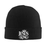 Schwarze CHAMPRINT Jesus Is King Strickmütze mit verziertem silberfarbenem Schriftzug und Krone