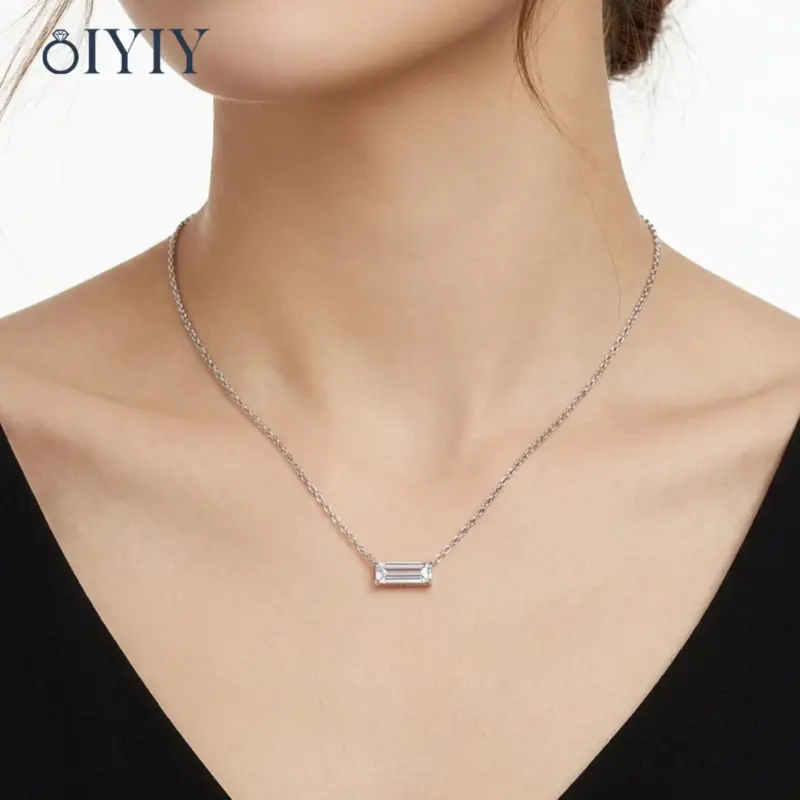OIYIY 3 CT Moissanit Kette Damen – Trageansicht
