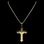 AFAWA goldfarbene Kreuzkette mit 60 cm Kastenkette und Schriftmotiv auf schwarzem Hintergrund