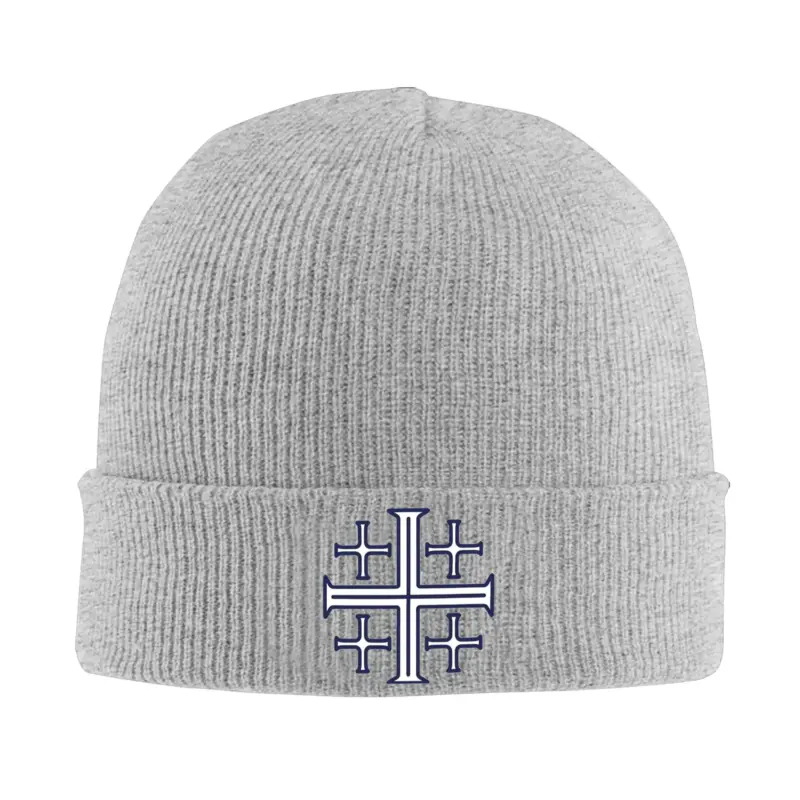 Graue Jerusalemkreuz-Beanie mit fünfkreuzigem christlichem Symbol auf dem gerippten Rand