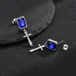VNOX Kreuz-Ohrhänger mit blauem facettiertem Glasstein – Ansicht des Ohrsteckers und Anhängers